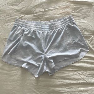 Grey/silver Athleta Hustle 3” short.